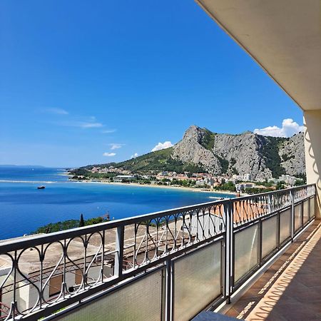 Apartman Leon Omiš Buitenkant foto