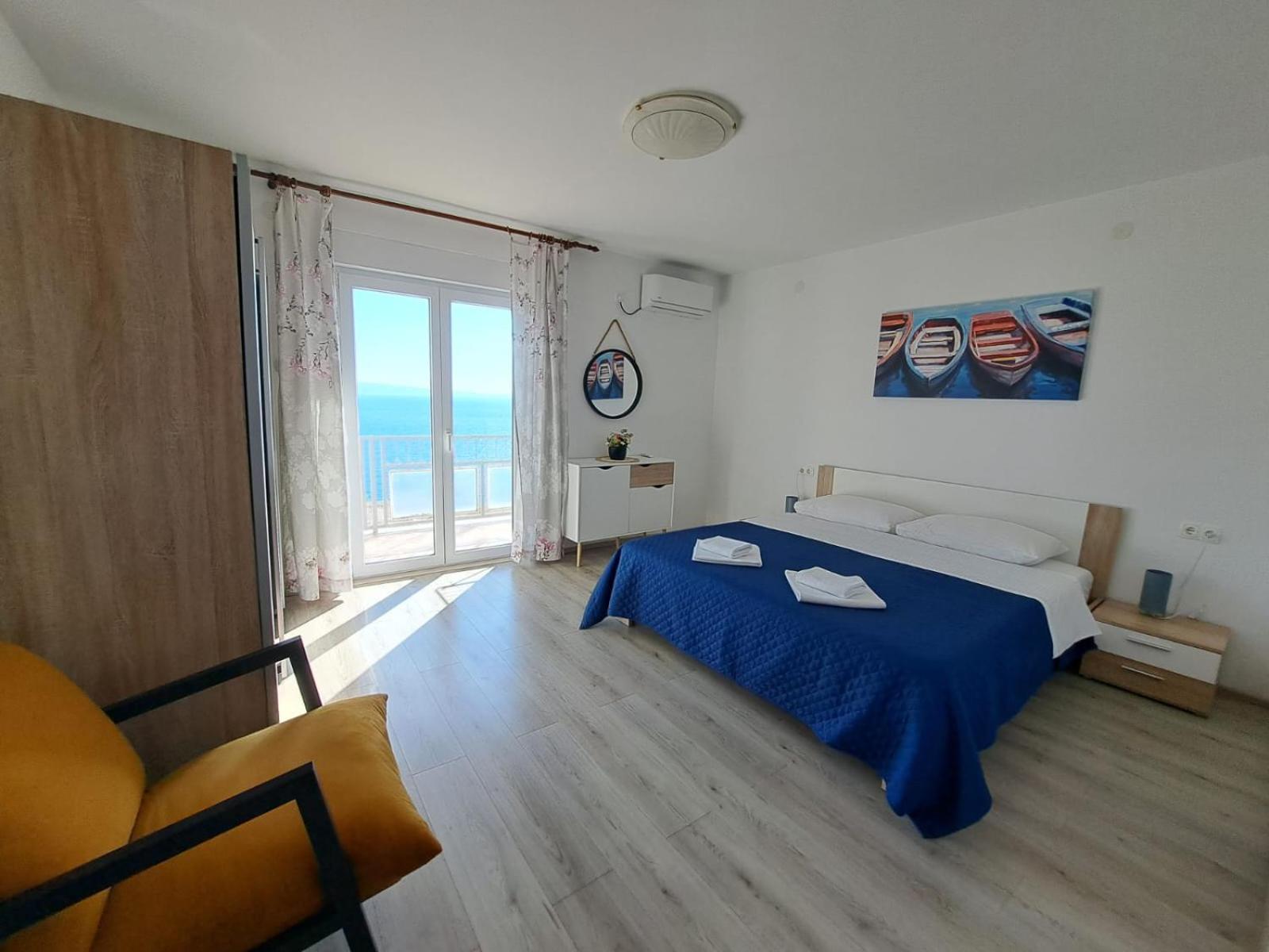 Apartman Leon Omiš Buitenkant foto